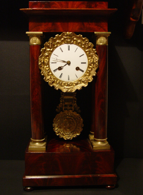 Reloj de pórtico