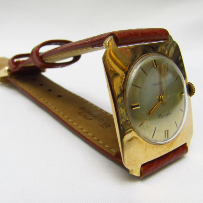Reloj Radiant mujer dorado