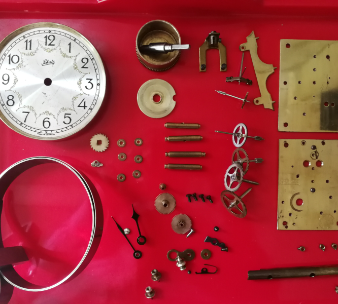 Piezas del reloj